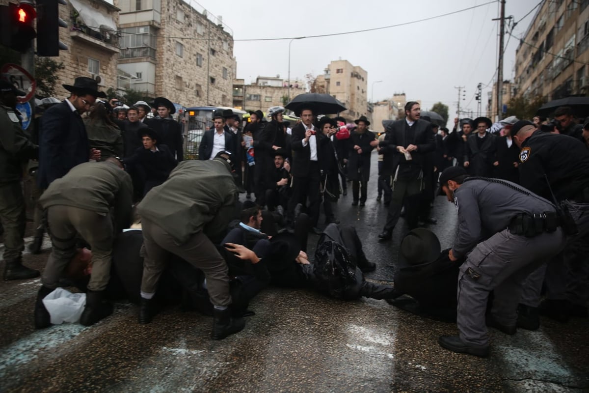 הפגנה סוערת בירושלים: אלימות ומעצרים