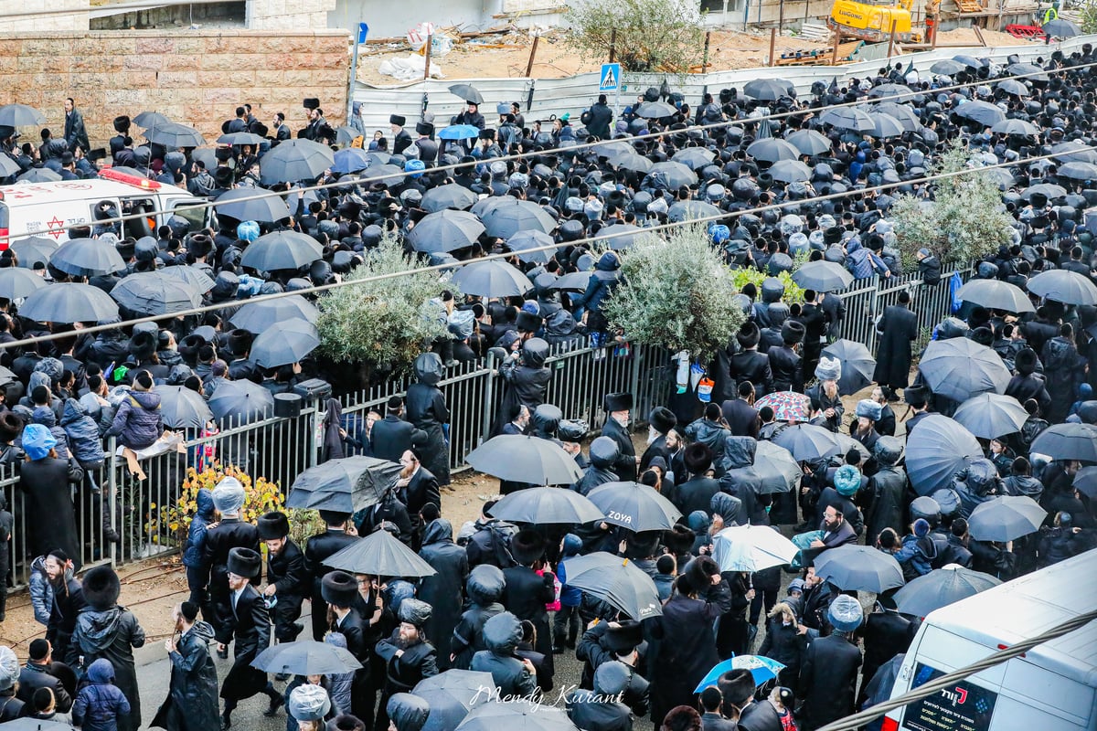 100 רגעים: החב"דניקים תיעדו את החופה בגור