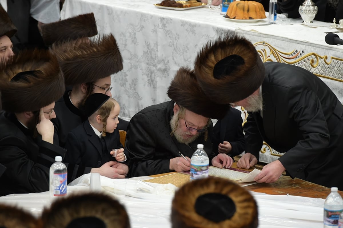 אלפים בשמחת החתונה לנכד האדמו"ר מסאטמר