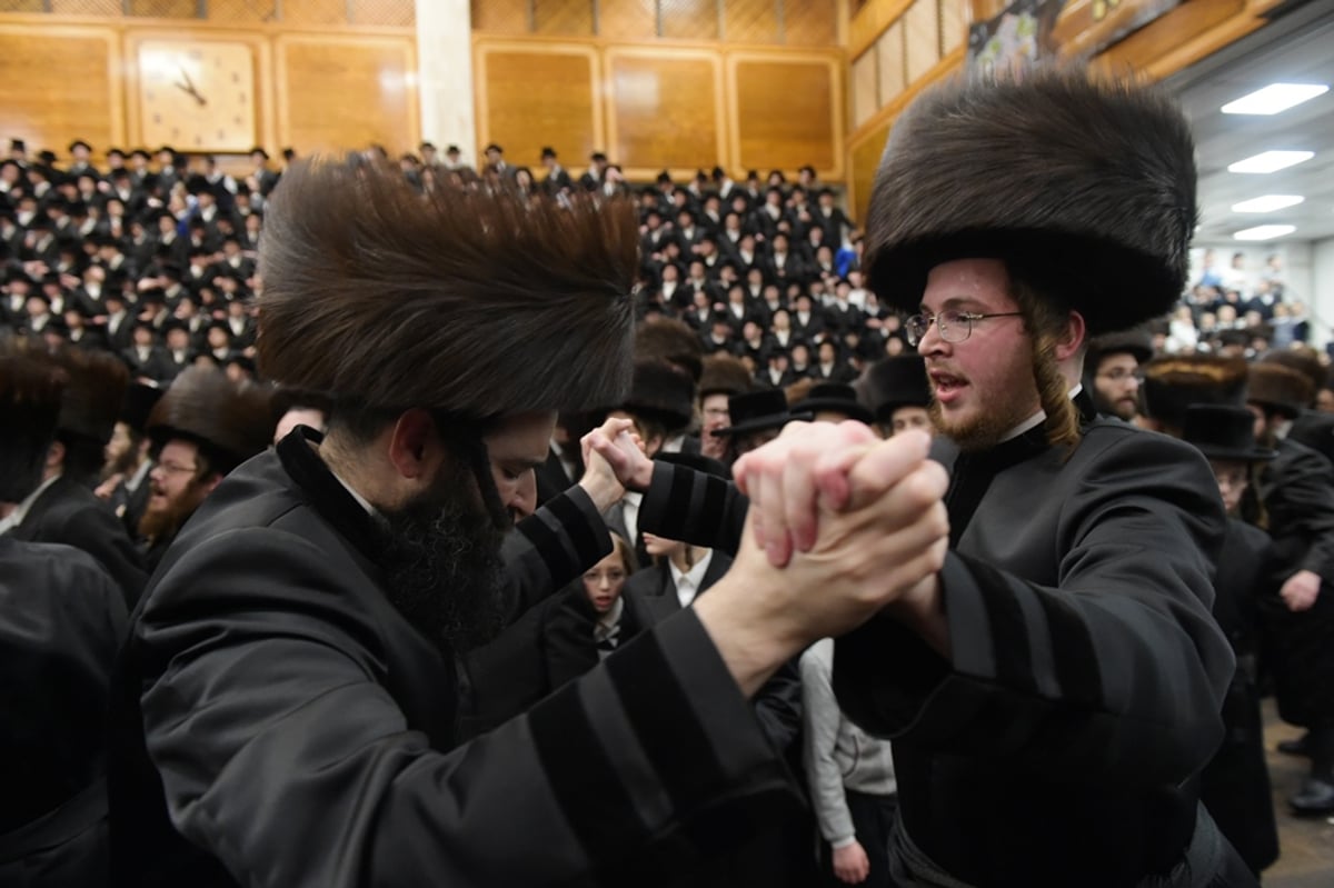 אלפים בשמחת החתונה לנכד האדמו"ר מסאטמר