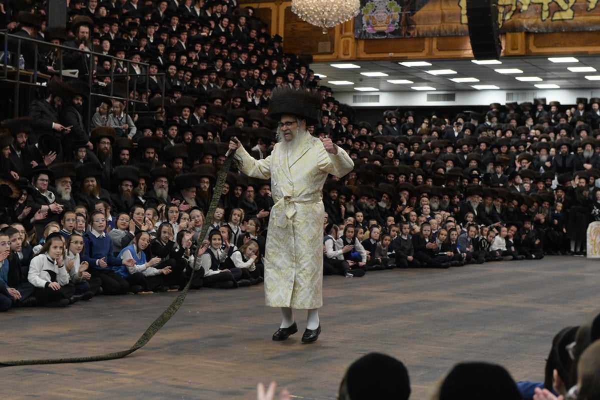 אלפים בשמחת החתונה לנכד האדמו"ר מסאטמר