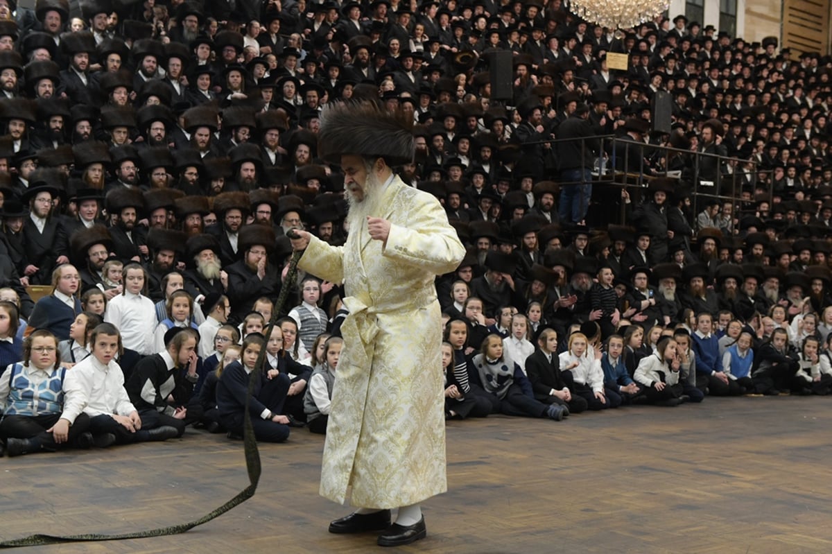 אלפים בשמחת החתונה לנכד האדמו"ר מסאטמר