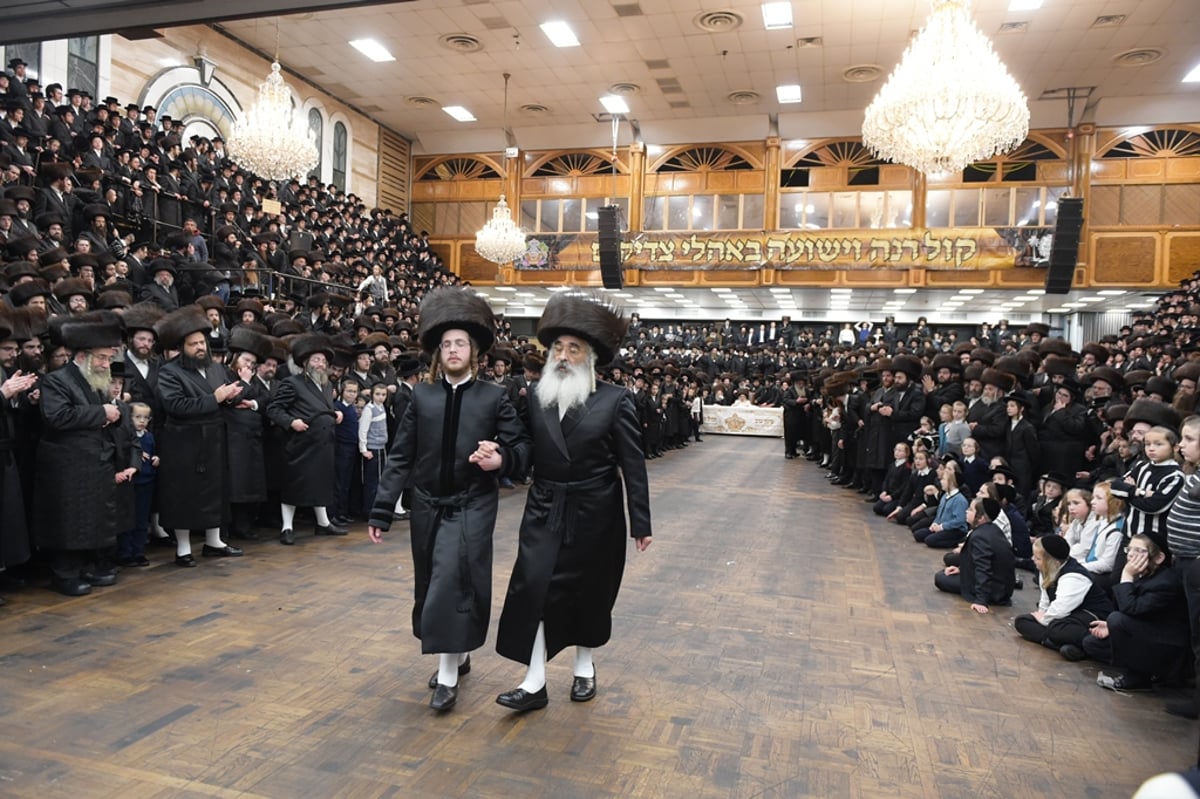 אלפים בשמחת החתונה לנכד האדמו"ר מסאטמר