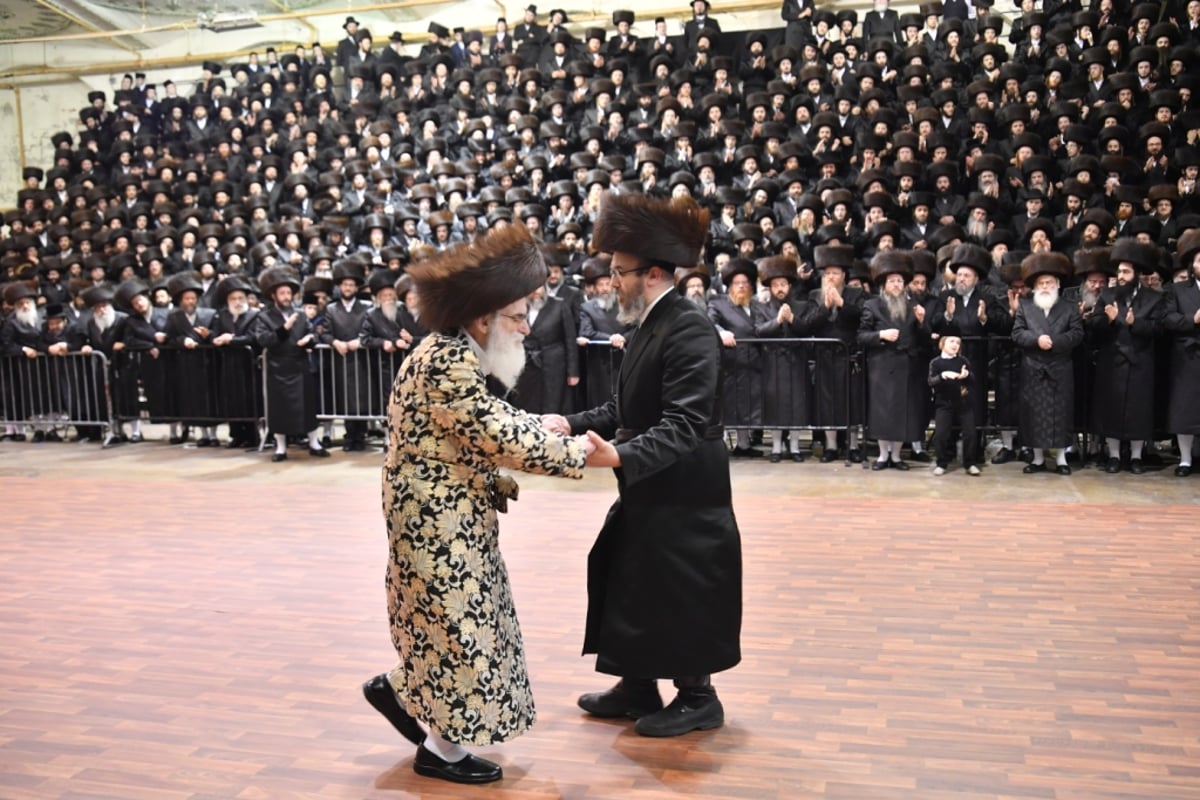 תיעוד: אלפים בחתונת נכד האדמו"ר מויז'ניץ