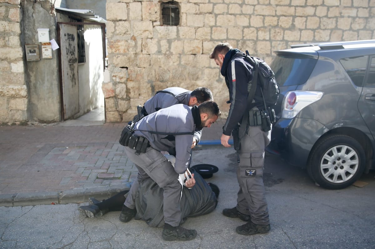 שוב: שלושה עצורים בהפגנה נגד הרכבת הקלה • תיעוד