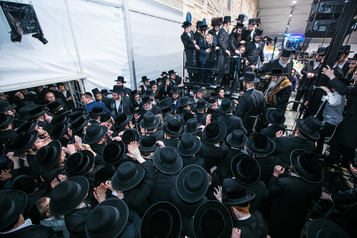 אלפים בכינוס 'יום ההצלה' בחסידות סאטמר