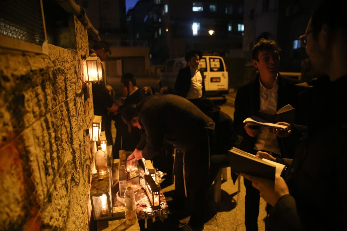 תיעוד: הדלקת נר אחרון של חנוכה בירושלים