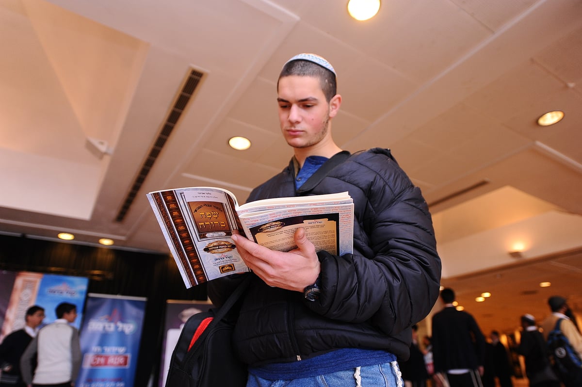 תיעוד ענק: מעמד סיום הש"ס כולו ביום אחד