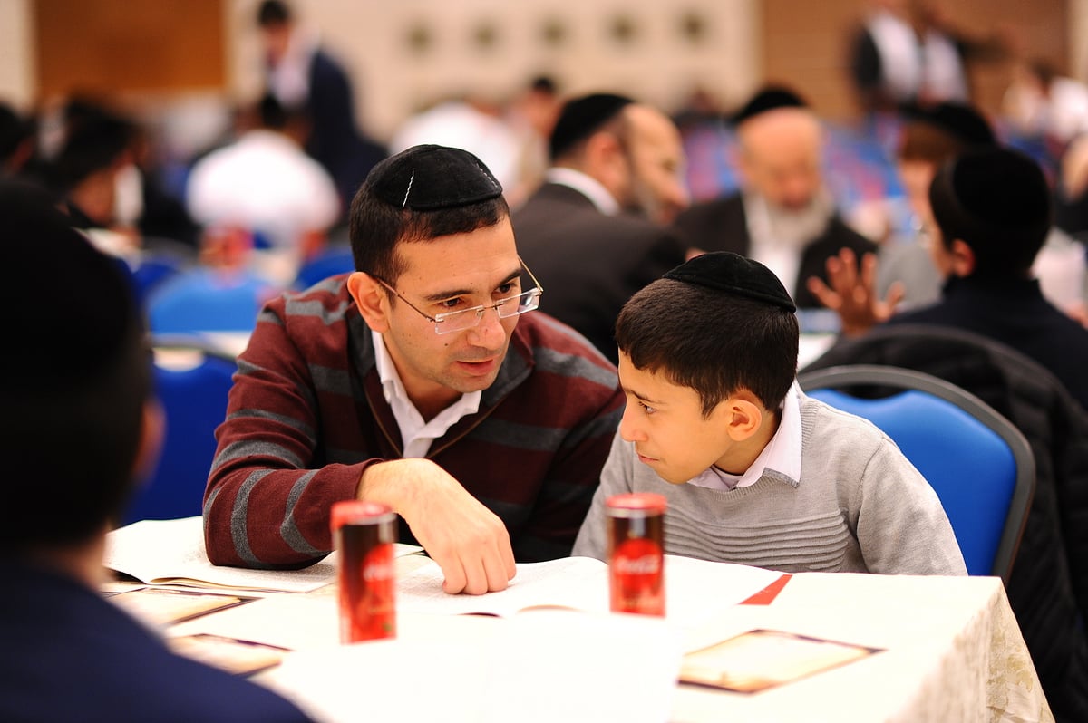 תיעוד ענק: מעמד סיום הש"ס כולו ביום אחד