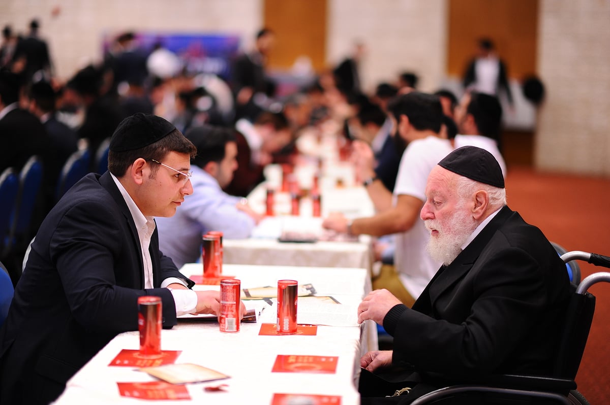 תיעוד ענק: מעמד סיום הש"ס כולו ביום אחד