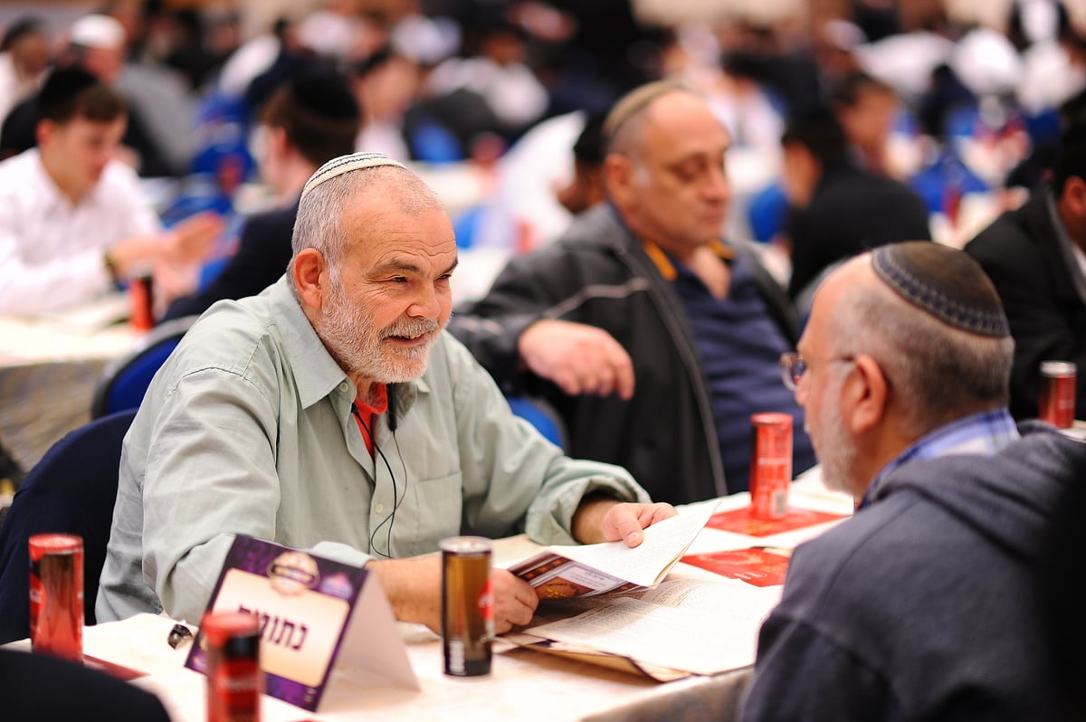 תיעוד ענק: מעמד סיום הש"ס כולו ביום אחד