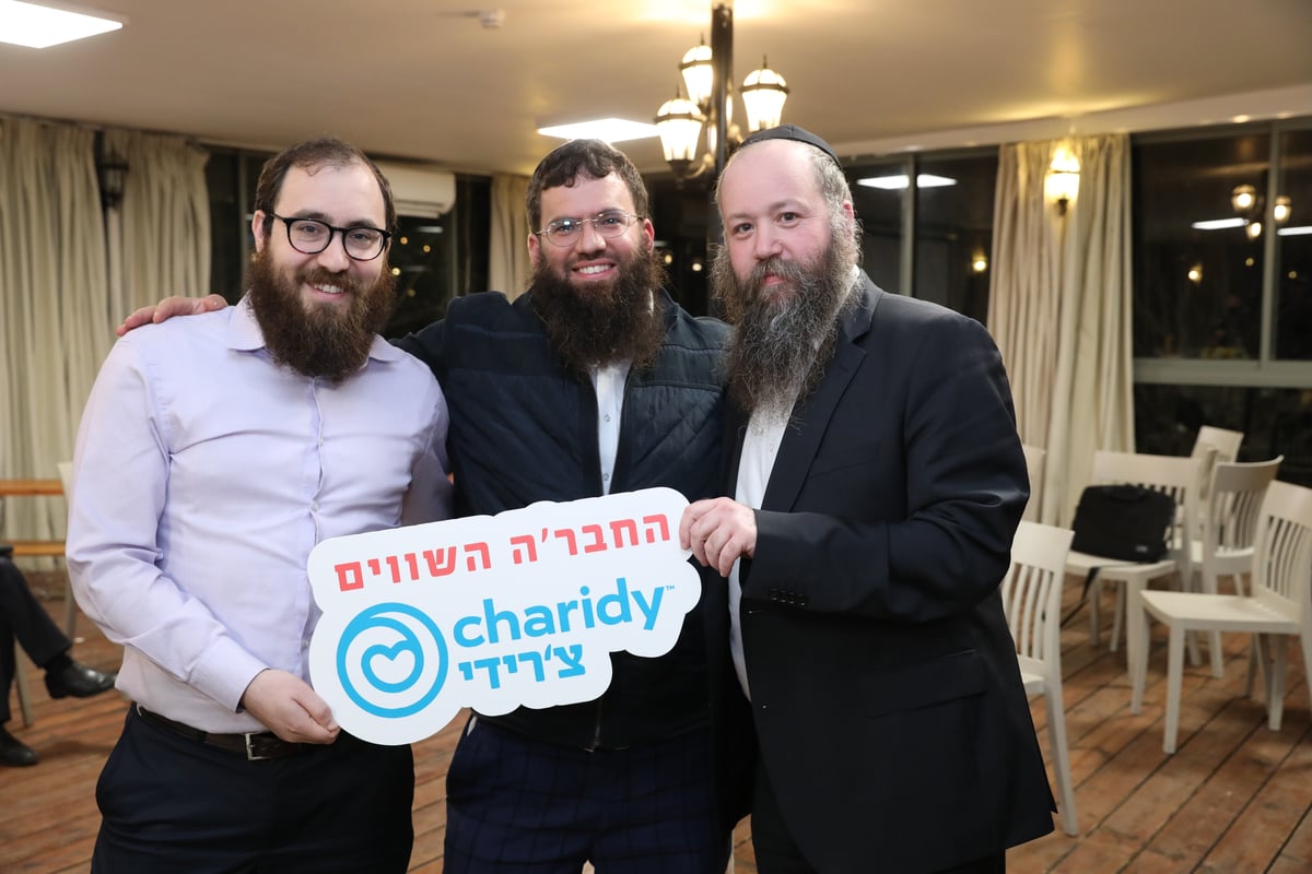 צ'רידי: דולר של הרבי ומיליארד דולר לצדקה