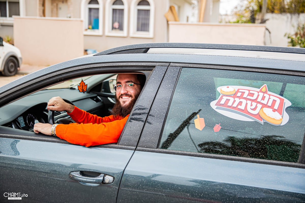 "העם רוצה משיח": שיירת הטנקים של חב"ד כבשה את ישראל