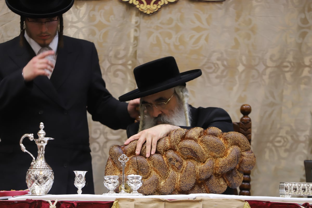 מעמד סיום הש"ס בחצר הקודש דושינסקיא