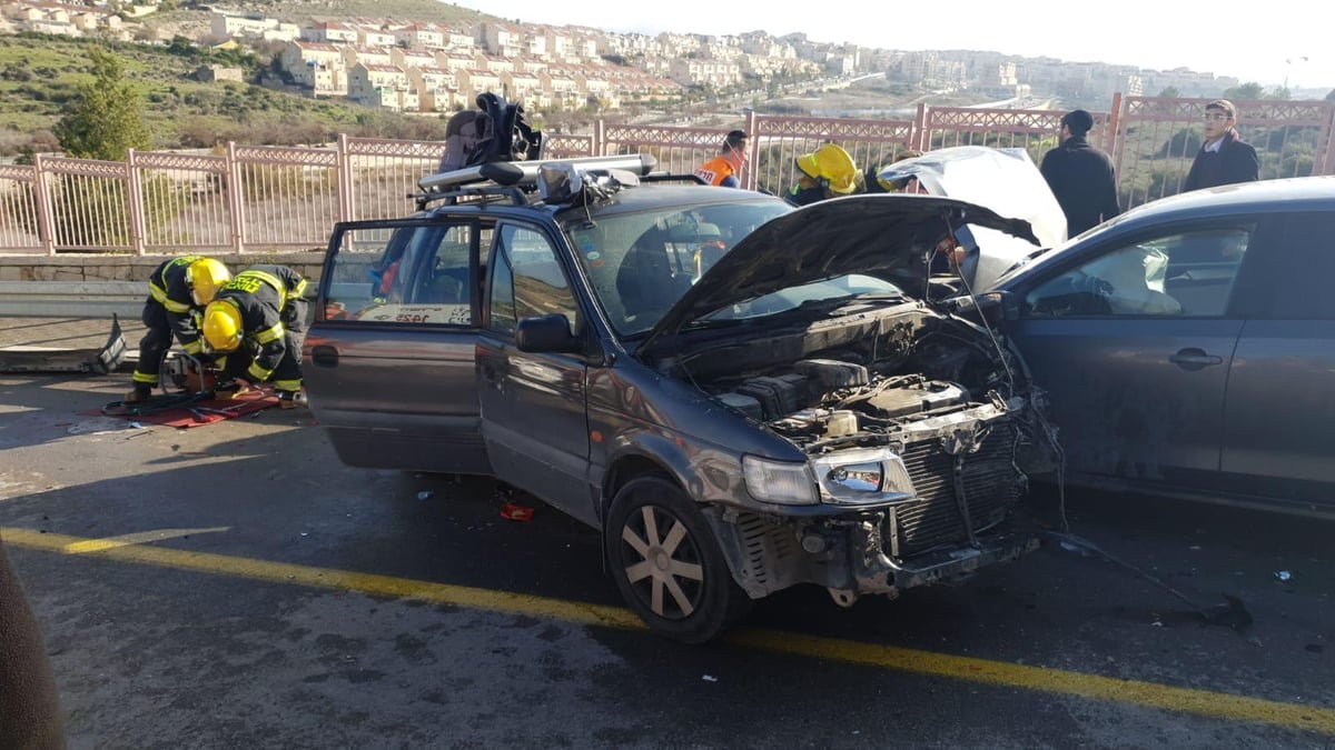 שני פצועים חרדים בתאונה ברמת בית שמש ג'