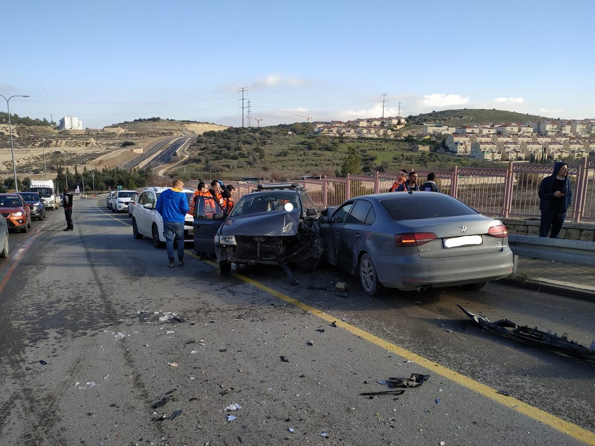 שני פצועים חרדים בתאונה ברמת בית שמש ג'