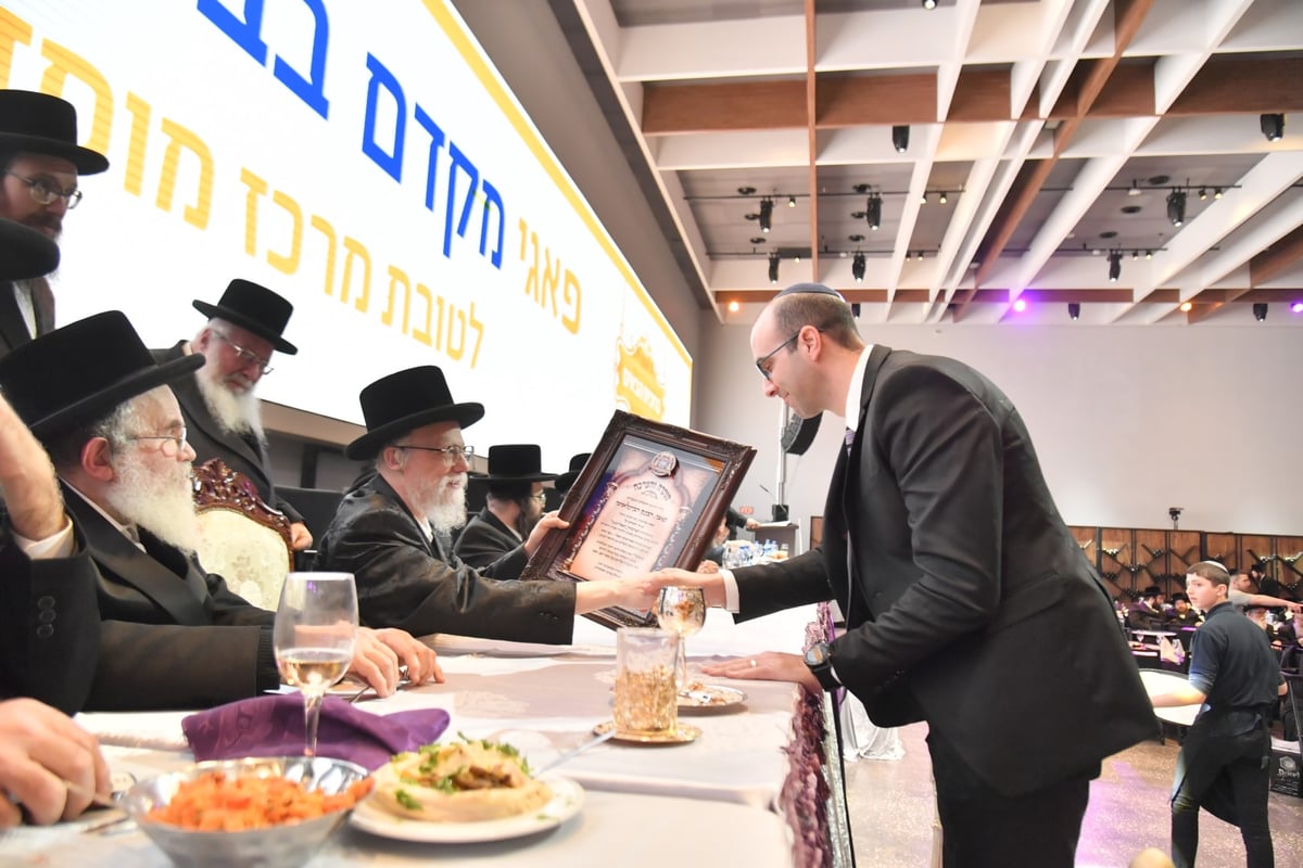 סערט ויז'ניץ ערכו 'דינר' בסימן 'באלייכטן' • צפו