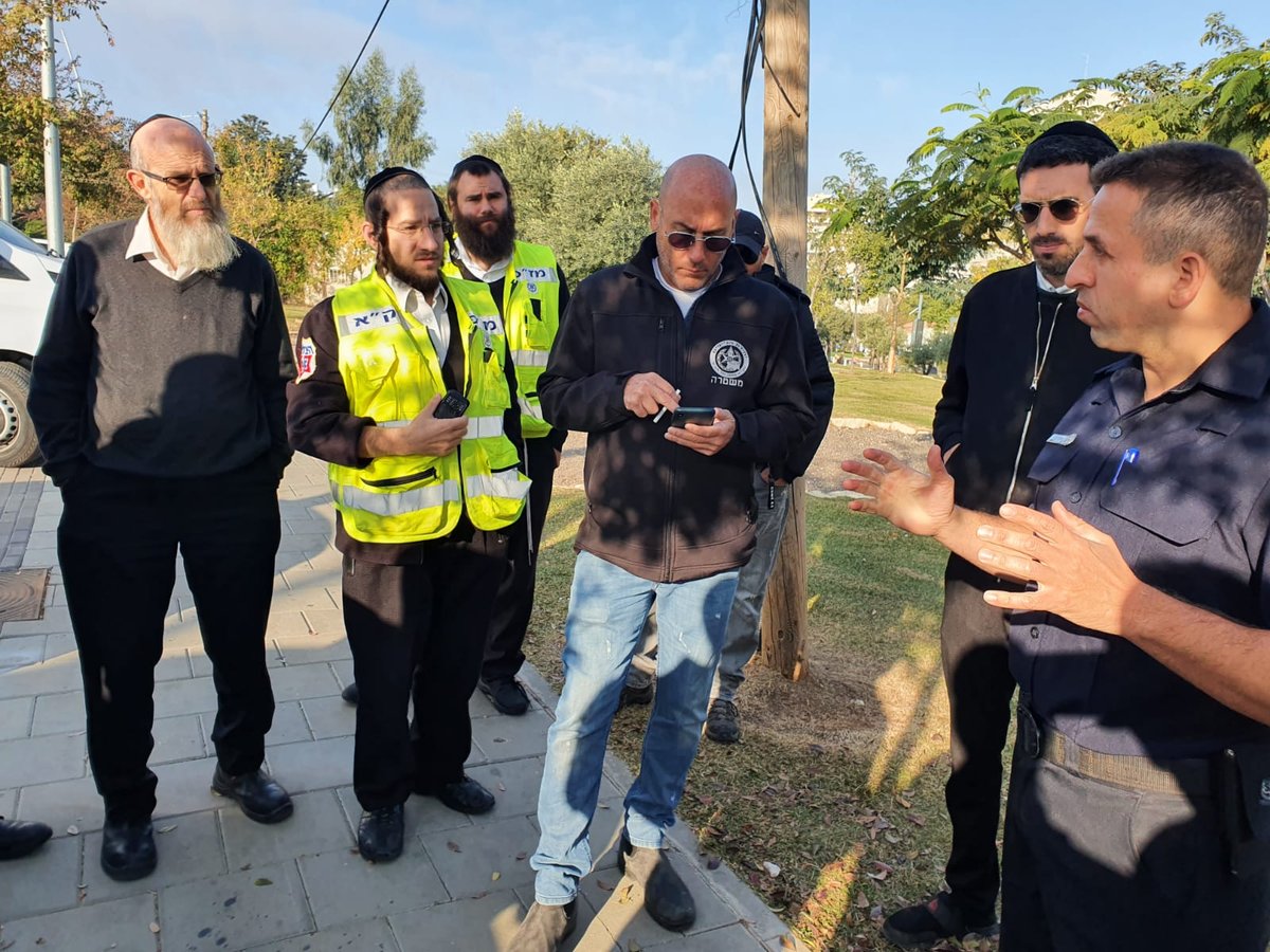 תדריך לקראת היציאה לחיפושים אחרי אביתר ז"ל. ארכיון