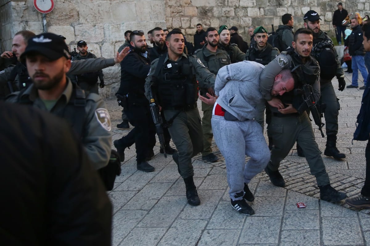 הפלסטינים זועמים: ניסיון פיגוע בהר הבית; מהומות ביו"ש