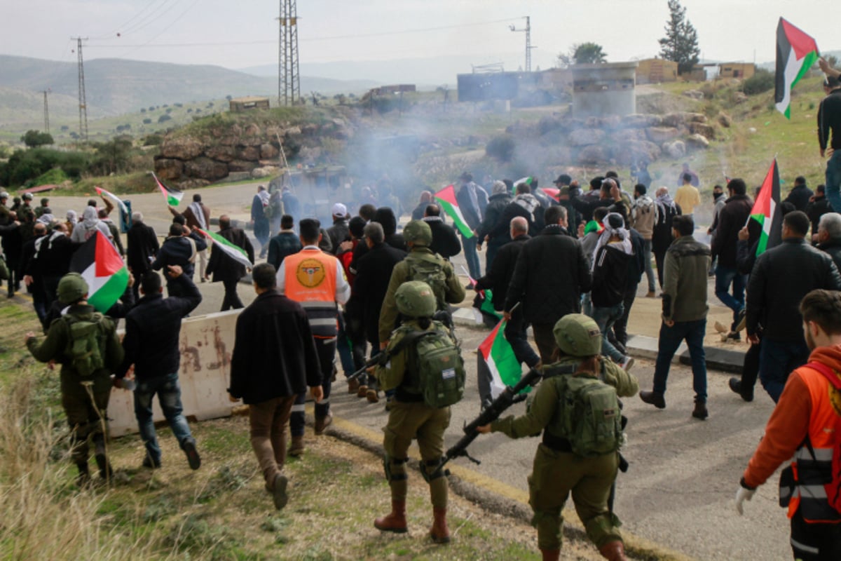 גלריה: התפרעויות הערבים ביו"ש וברצועה