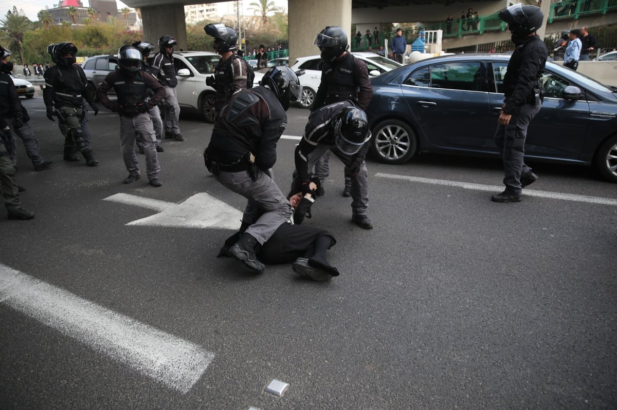 'הפלג' חסמו את בני ברק; הפגינו ב'כביש 4' על מעצר עריק