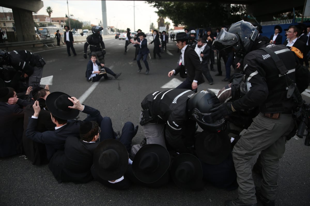 'הפלג' חסמו את בני ברק; הפגינו ב'כביש 4' על מעצר עריק