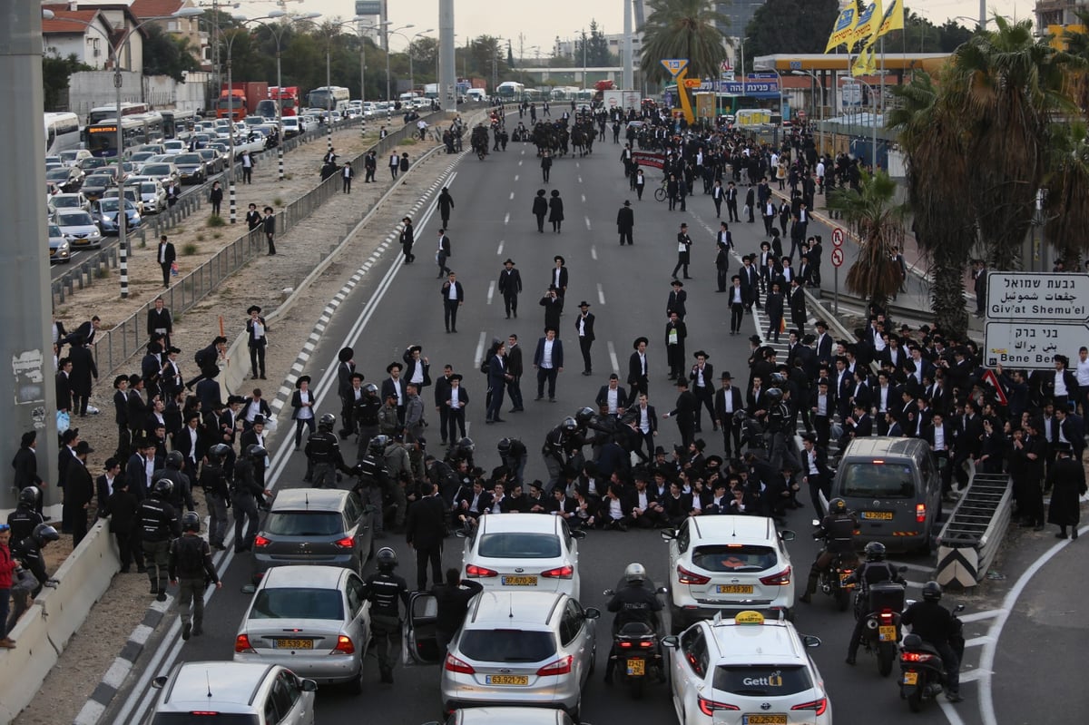 'הפלג' חסמו את בני ברק; הפגינו ב'כביש 4' על מעצר עריק