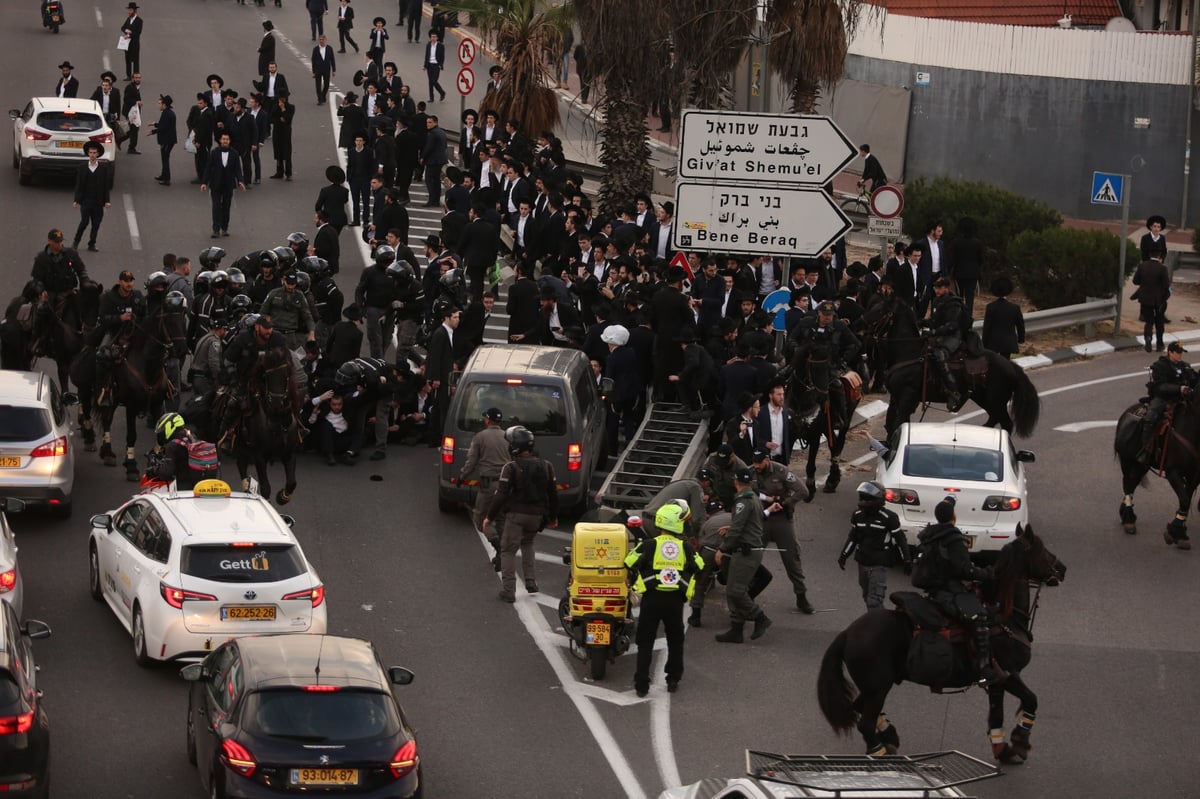 'הפלג' חסמו את בני ברק; הפגינו ב'כביש 4' על מעצר עריק