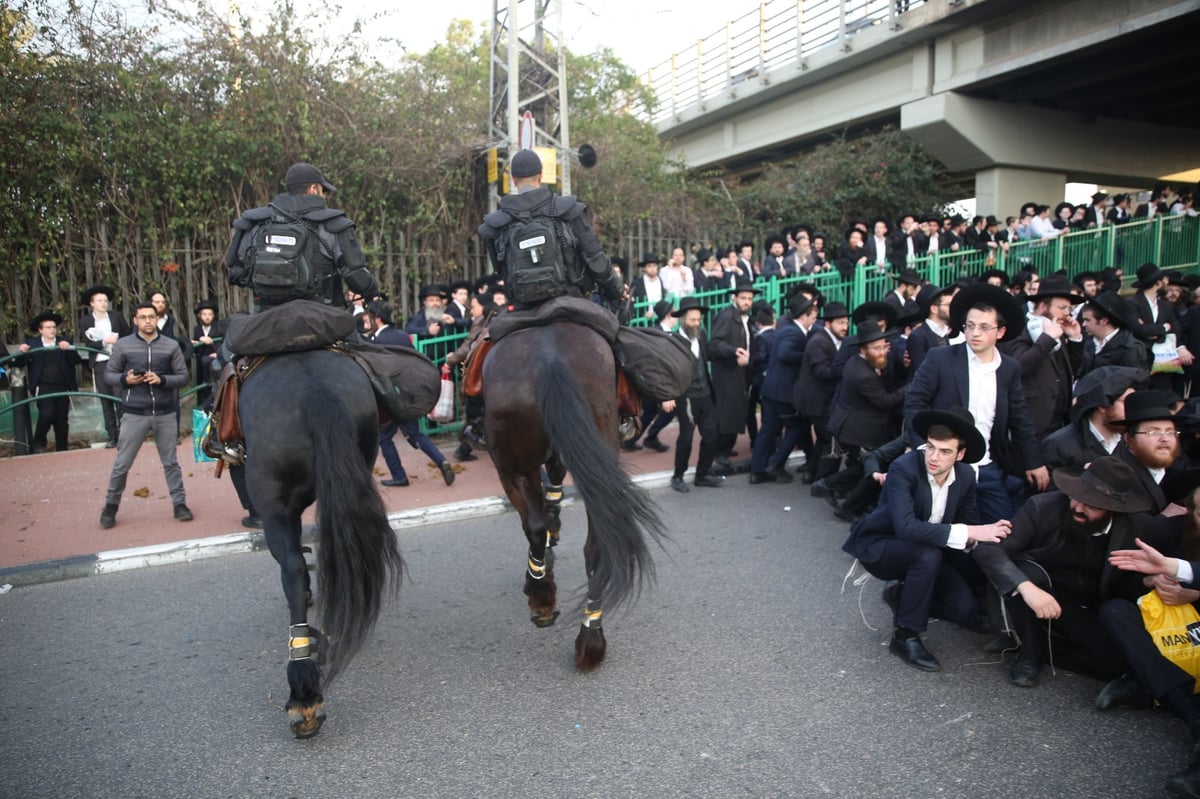 'הפלג' חסמו את בני ברק; הפגינו ב'כביש 4' על מעצר עריק