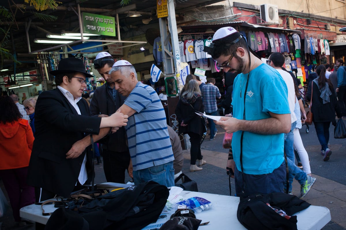 דוכן של חב"ד, בתל אביב. אילוסטרציה