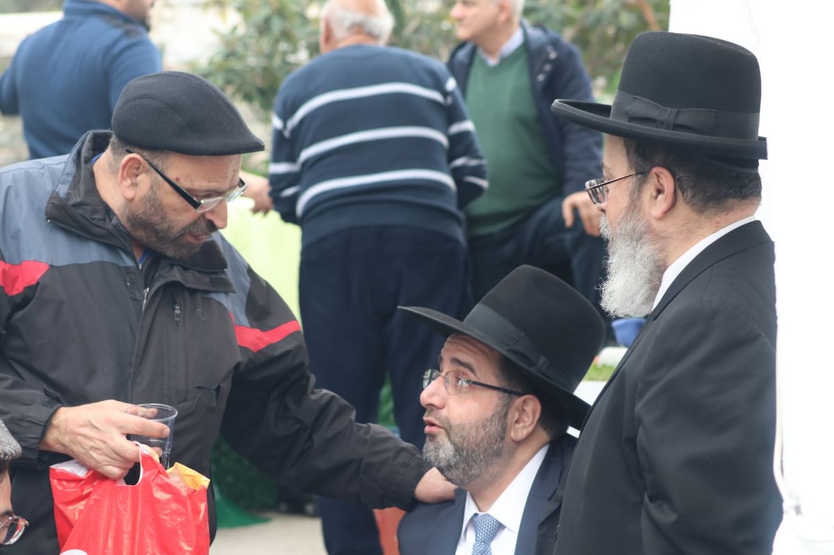 העליה לציון הצדיק רבי חיים פלאג'י זיע"א • צפו