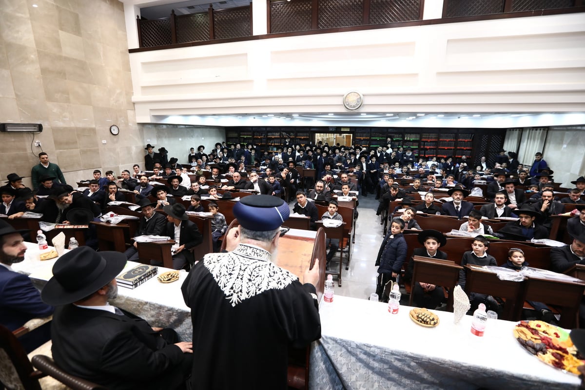 הראשל"צ במעמד חלוקת מלגות בט"ו בשבט