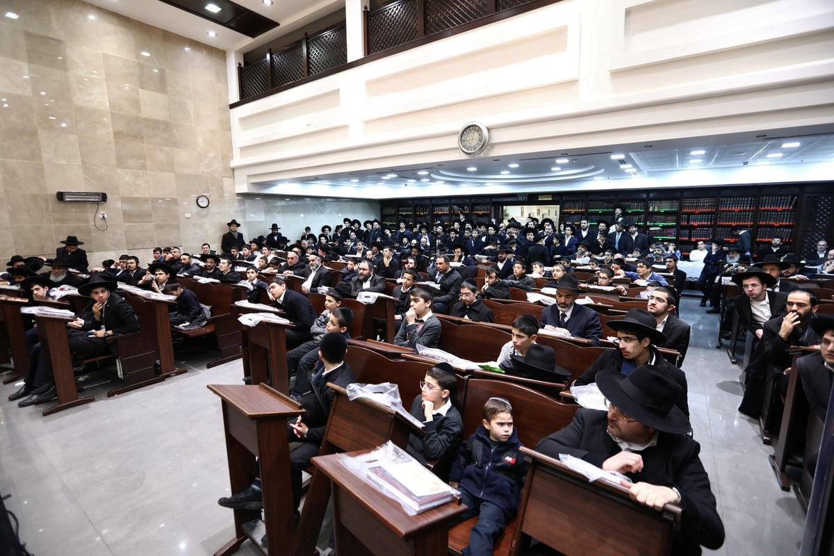 הראשל"צ במעמד חלוקת מלגות בט"ו בשבט