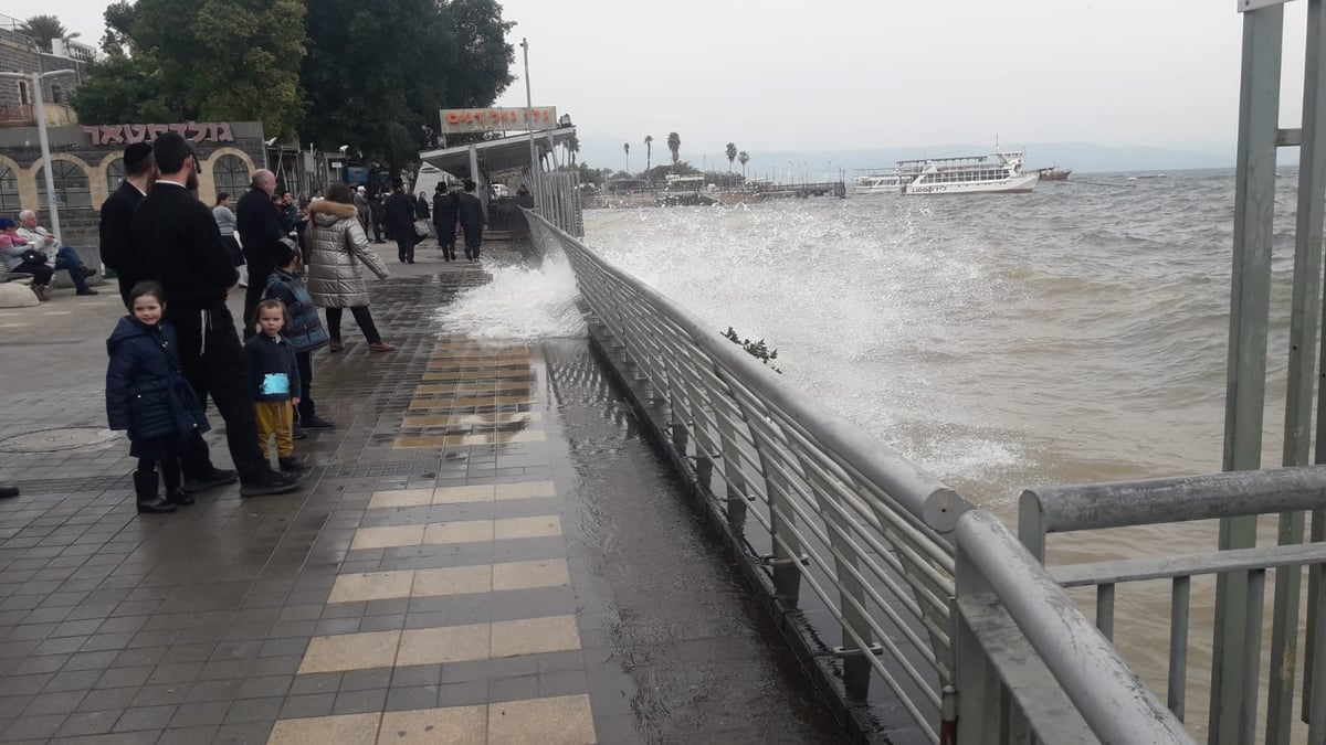 הטבריינים לחוצים: הכנרת 'עולה על גדותיה'