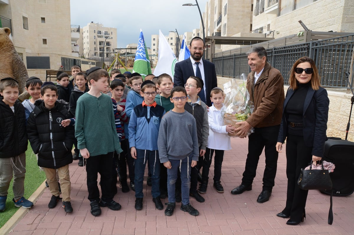 קרית יערים חנכה פארק חדש במעמד יו"ר קק"ל