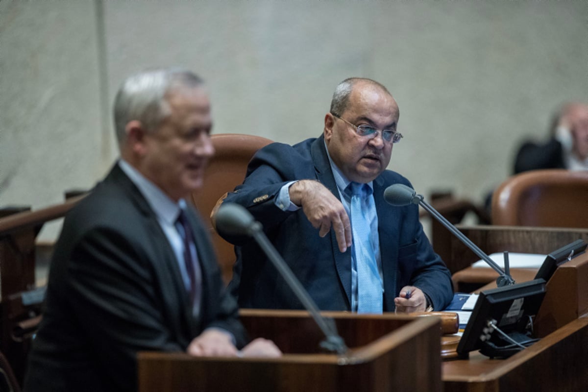 גנץ הנחה את צוותי המו"מ להיערך לשיחות עם הרשימה המשותפת