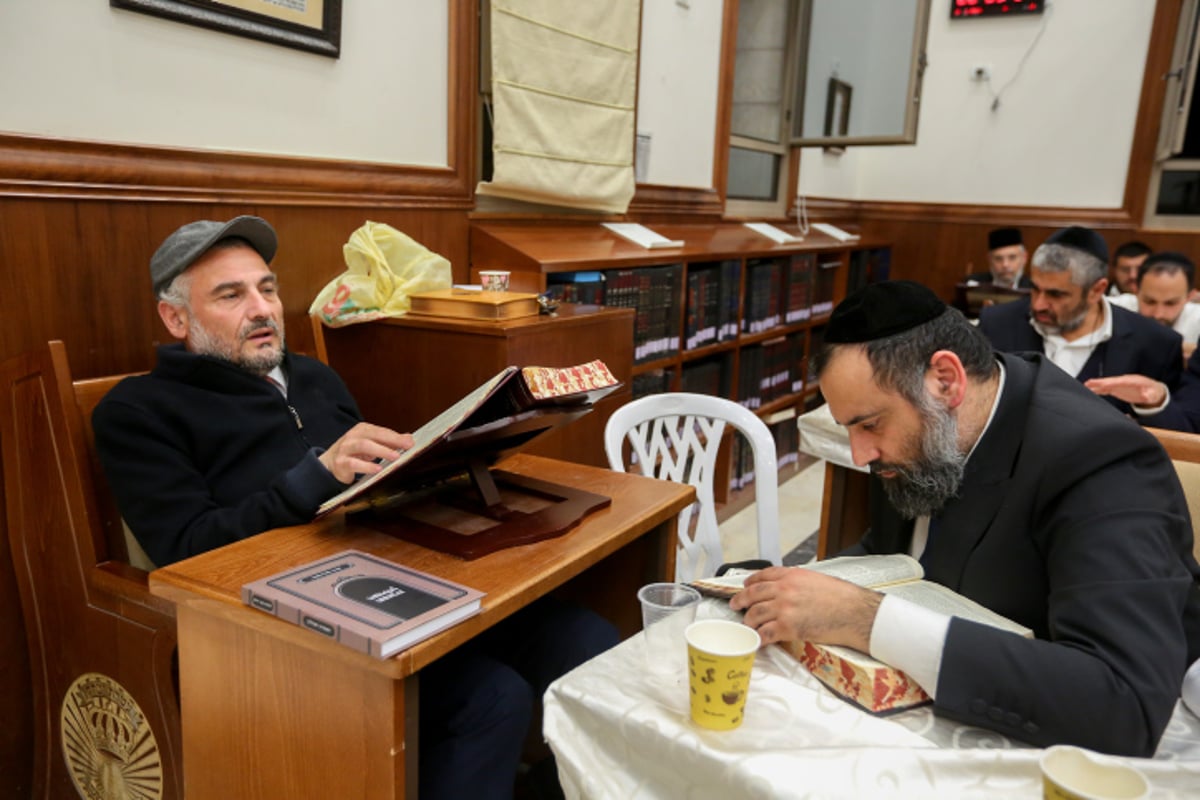 קריאת המגילה בלעלוב ובתוא"י בבית שמש