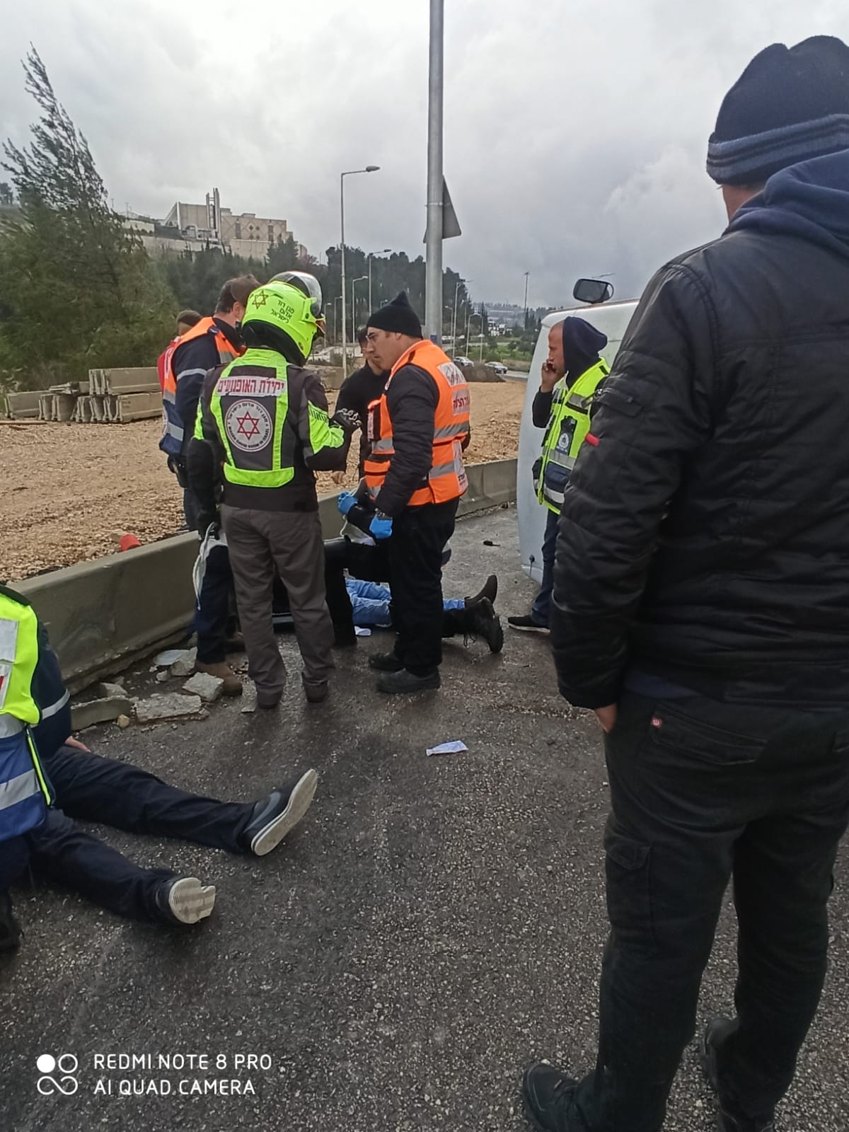 כביש 9: רכב התהפך בכניסה לרמת שלמה