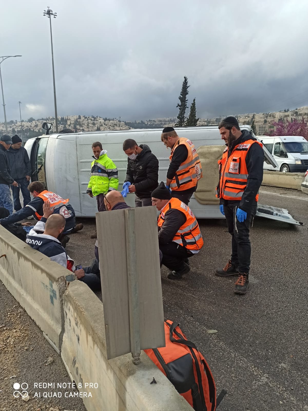 כביש 9: רכב התהפך בכניסה לרמת שלמה