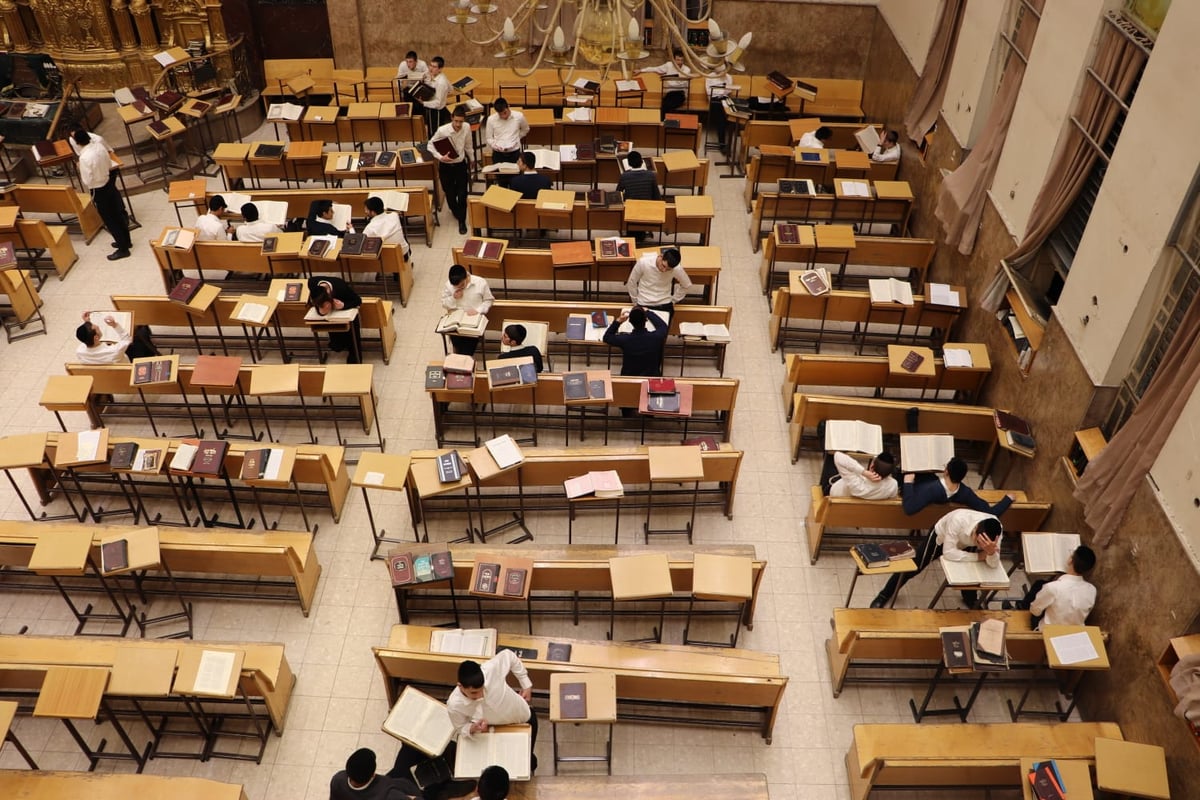 תיעוד עצוב: כשתלמידי פוניבז' פונו מהישיבה