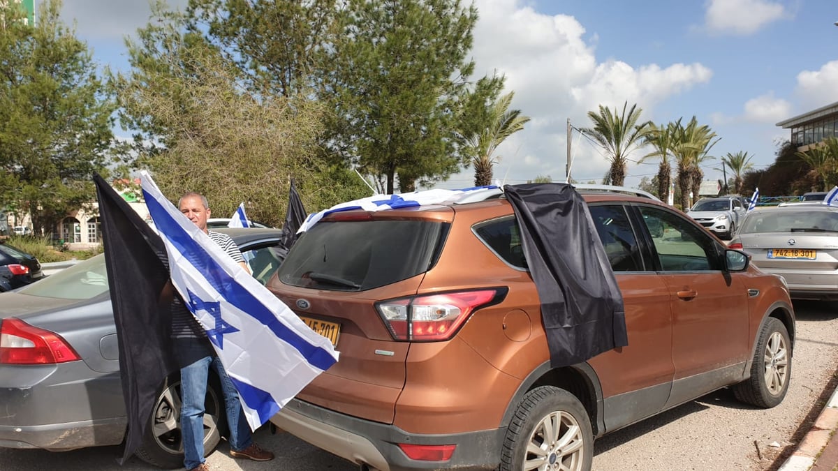 ברכבי פאר: כך הפגינו נגד נתניהו והשחיתות