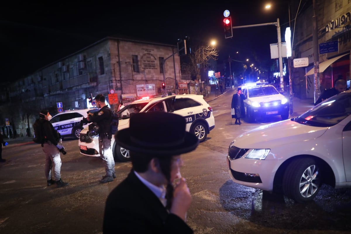 צפו: המשטרה סוגרת את שכונת גאולה בירושלים