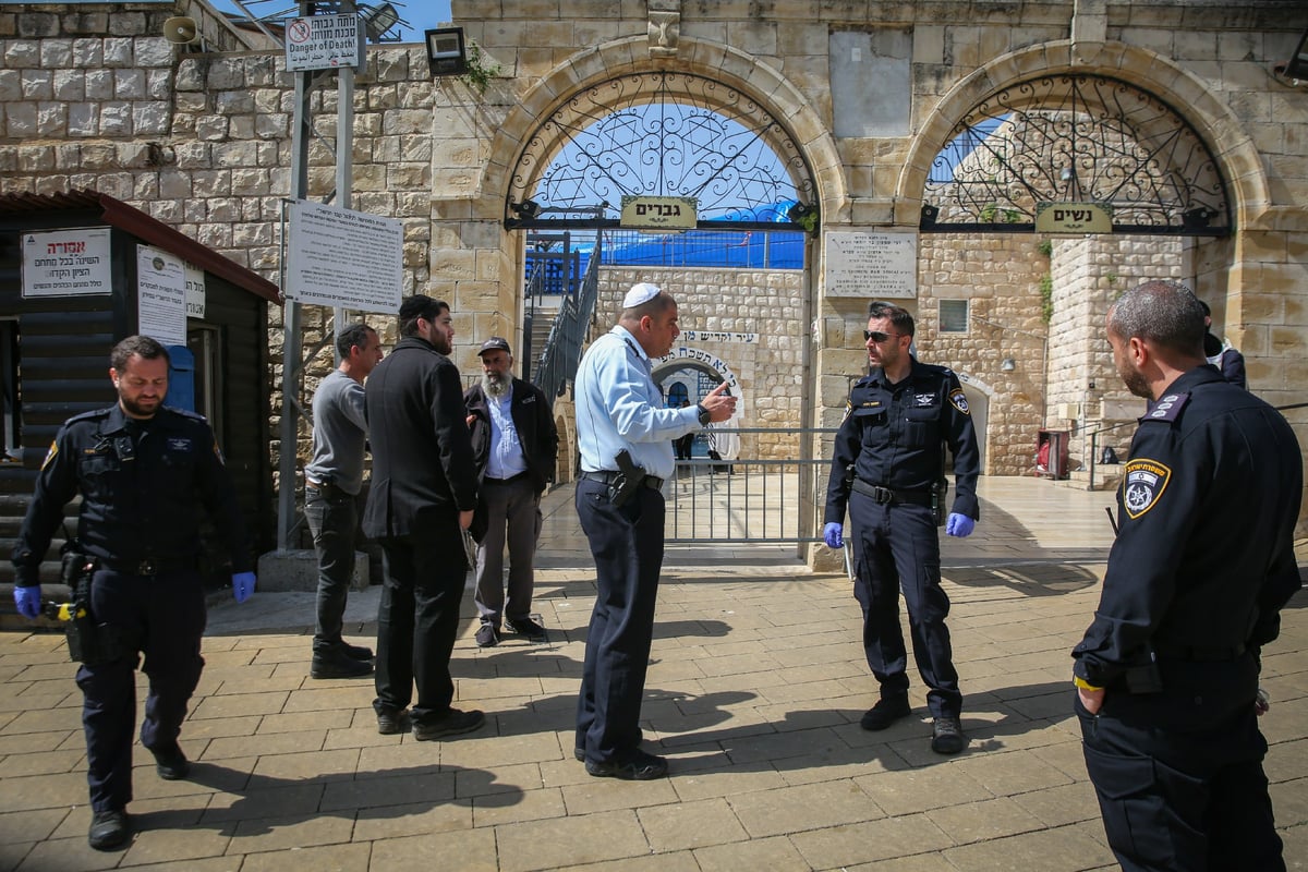 כך התפללו שחרית בציונו של רשב"י במירון ובצפת • תיעוד