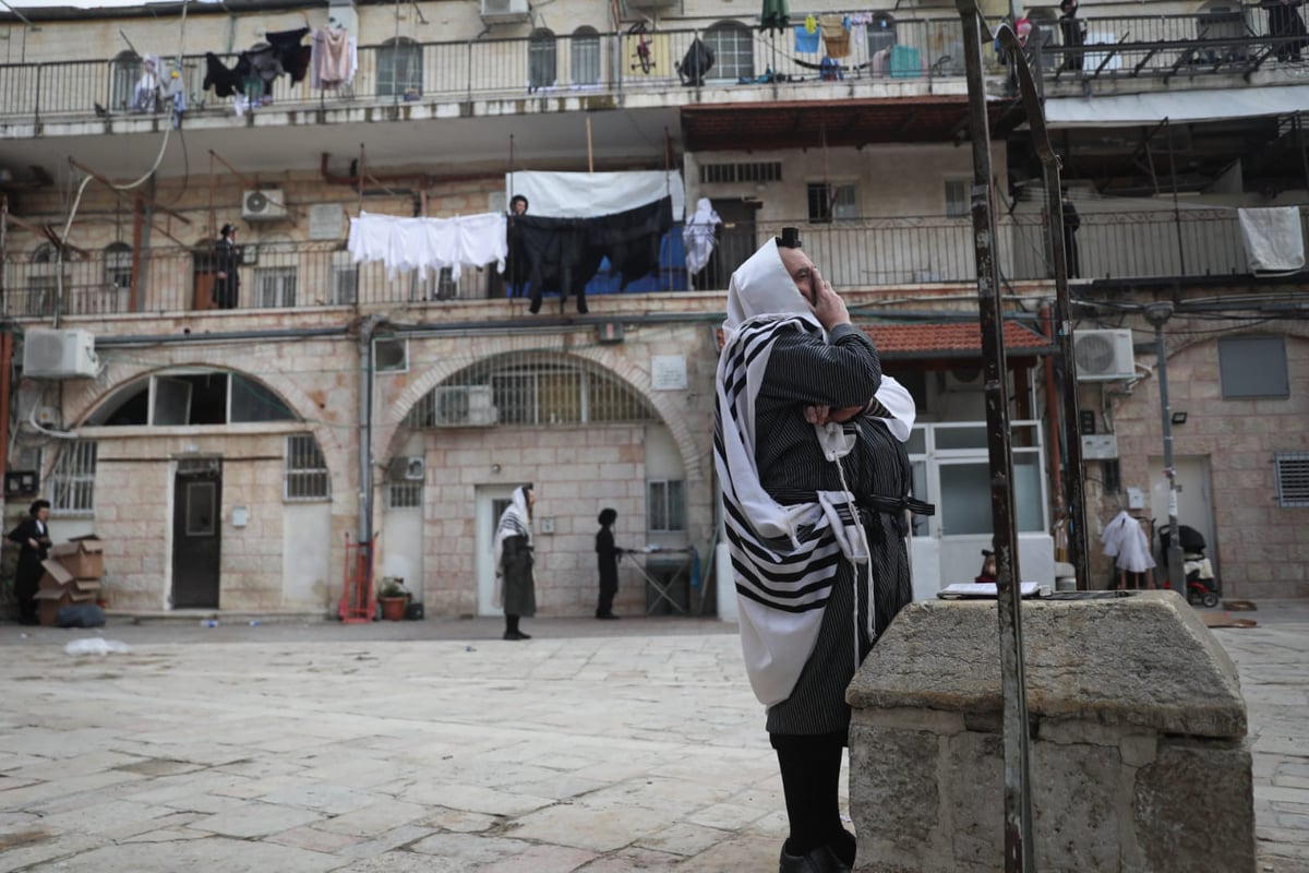 מיוחד: תפילת המרפסות במאה שערים • צפו