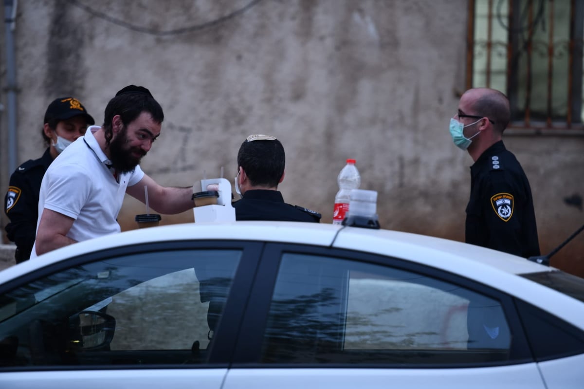 תיעוד נרחב: ההסגר בבני ברק • ביום ובלילה