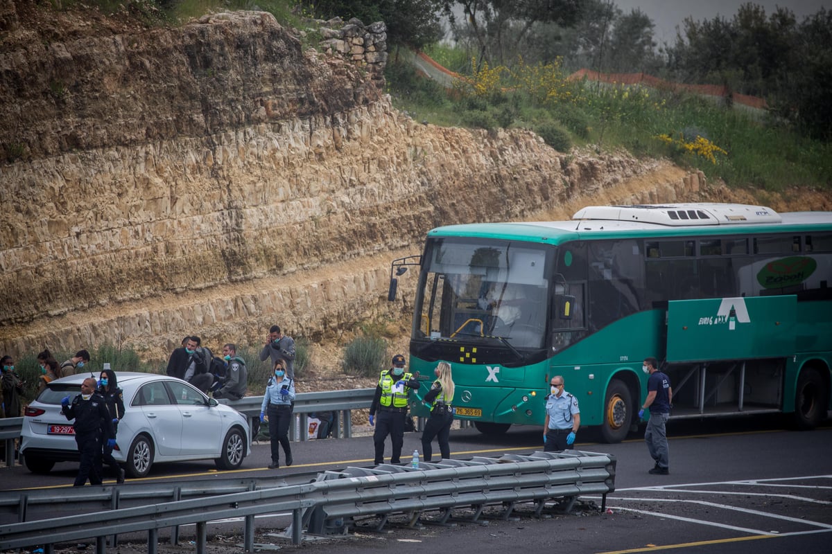 "המבצע המשטרתי" למעצר חולה קורונה באוטובוס • צפו