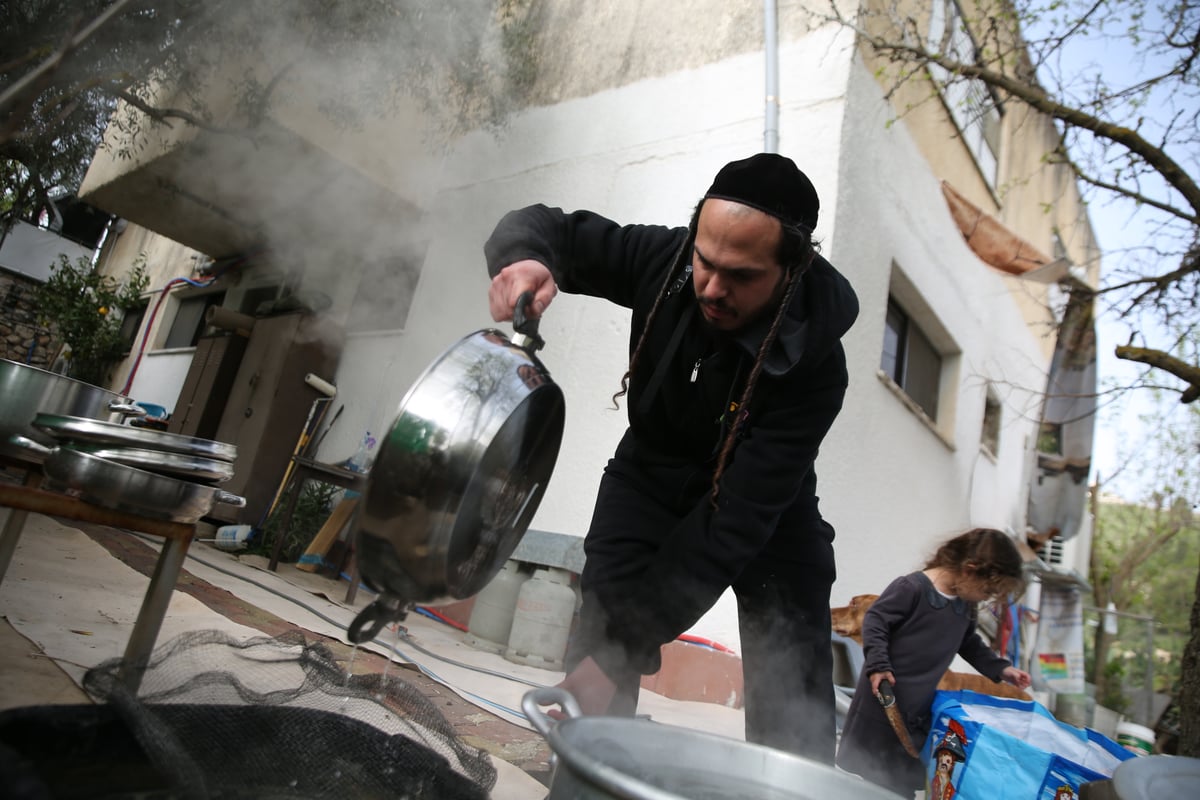 בצל ה'קורונה': כך הגעילו כלים בעיר צפת