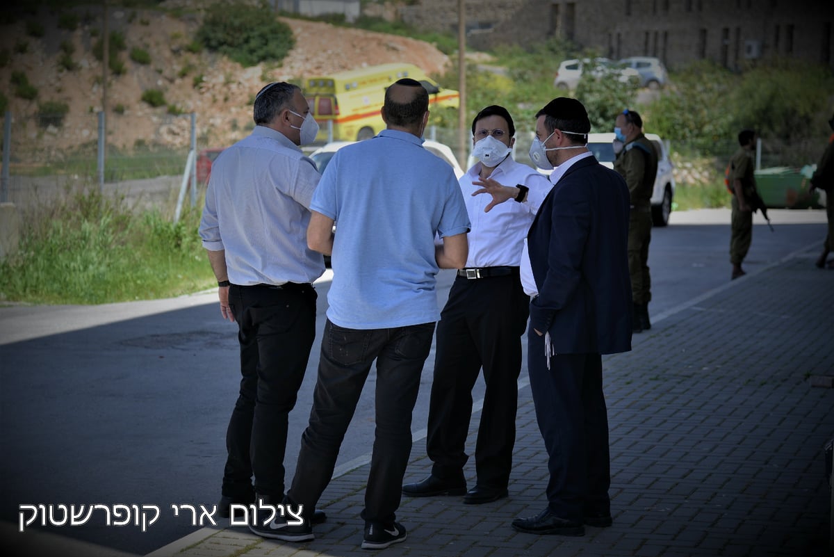 ביתר עילית: סגר, מתחם 'בדק וסע' וחלוקת סלי מזון