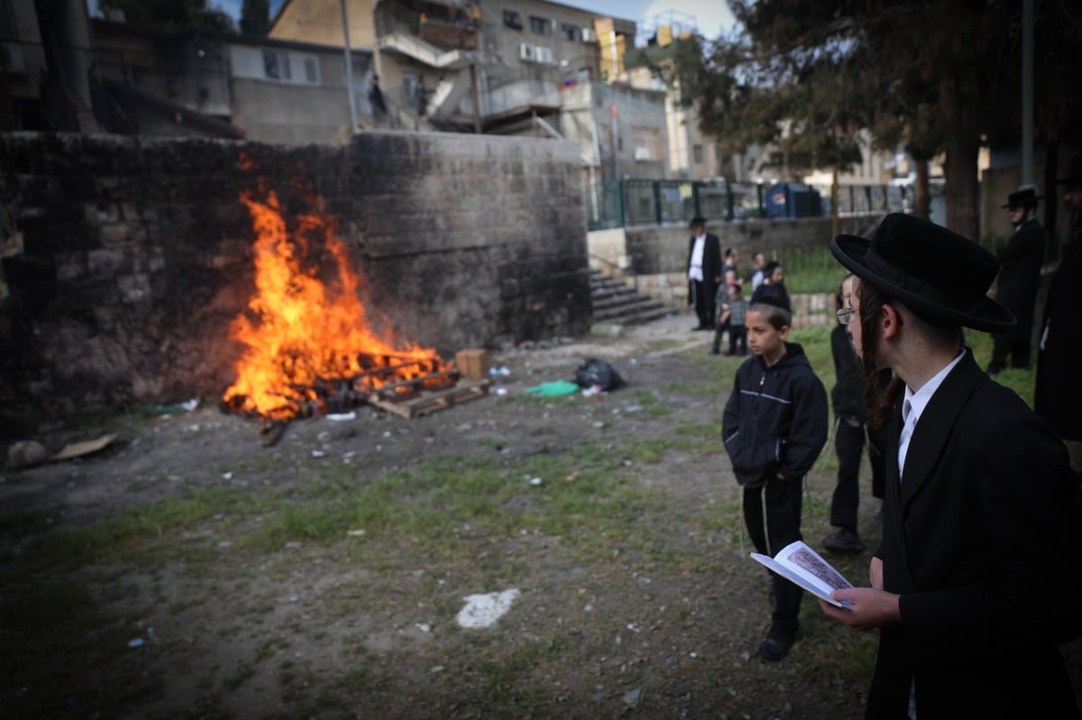 תיעוד מיוחד: מהמניינים ועד שריפת החמץ