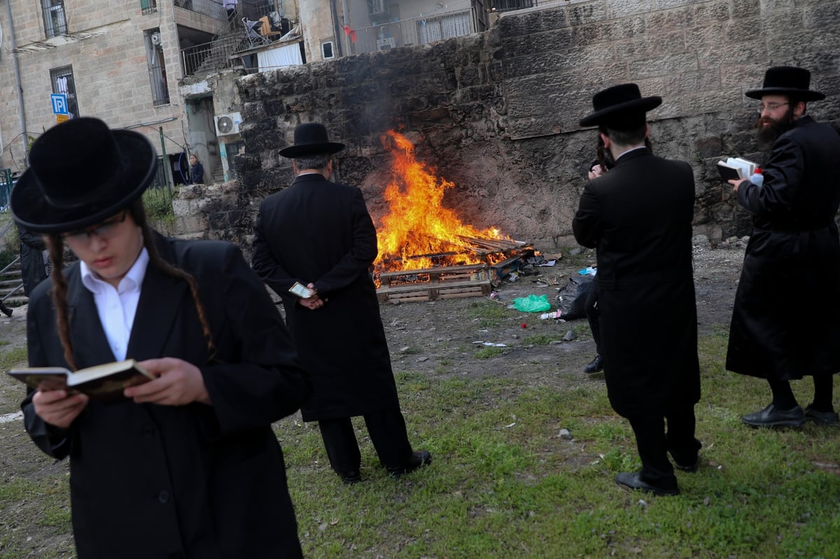 תיעוד מיוחד: מהמניינים ועד שריפת החמץ